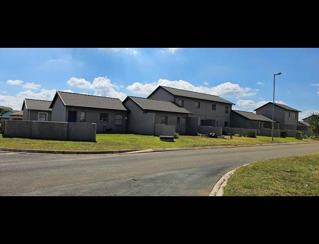 2 BEDROOM HOUSE FOR SALE IN SELCOURT